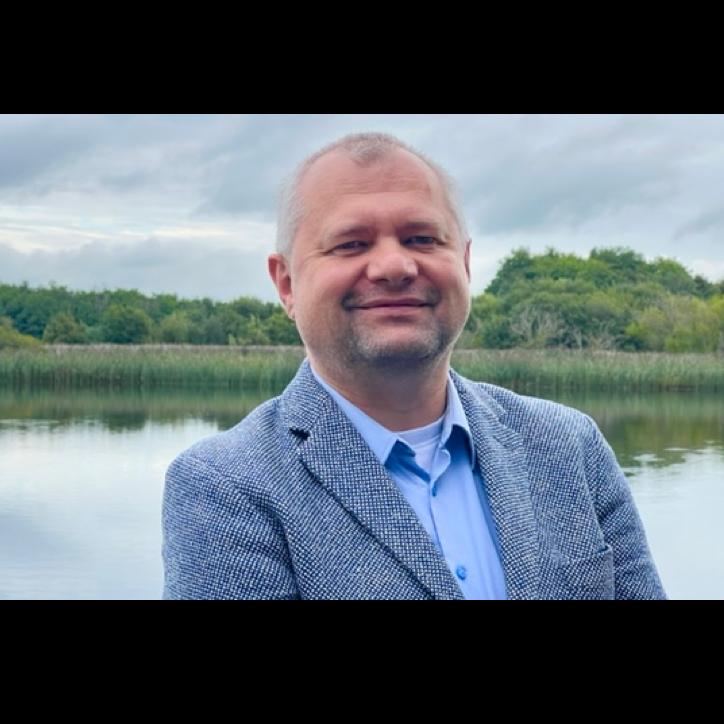 Chatting with Janusz Krawczyk, Director of CCMI & Clinical Trials, at the University of Galway. 