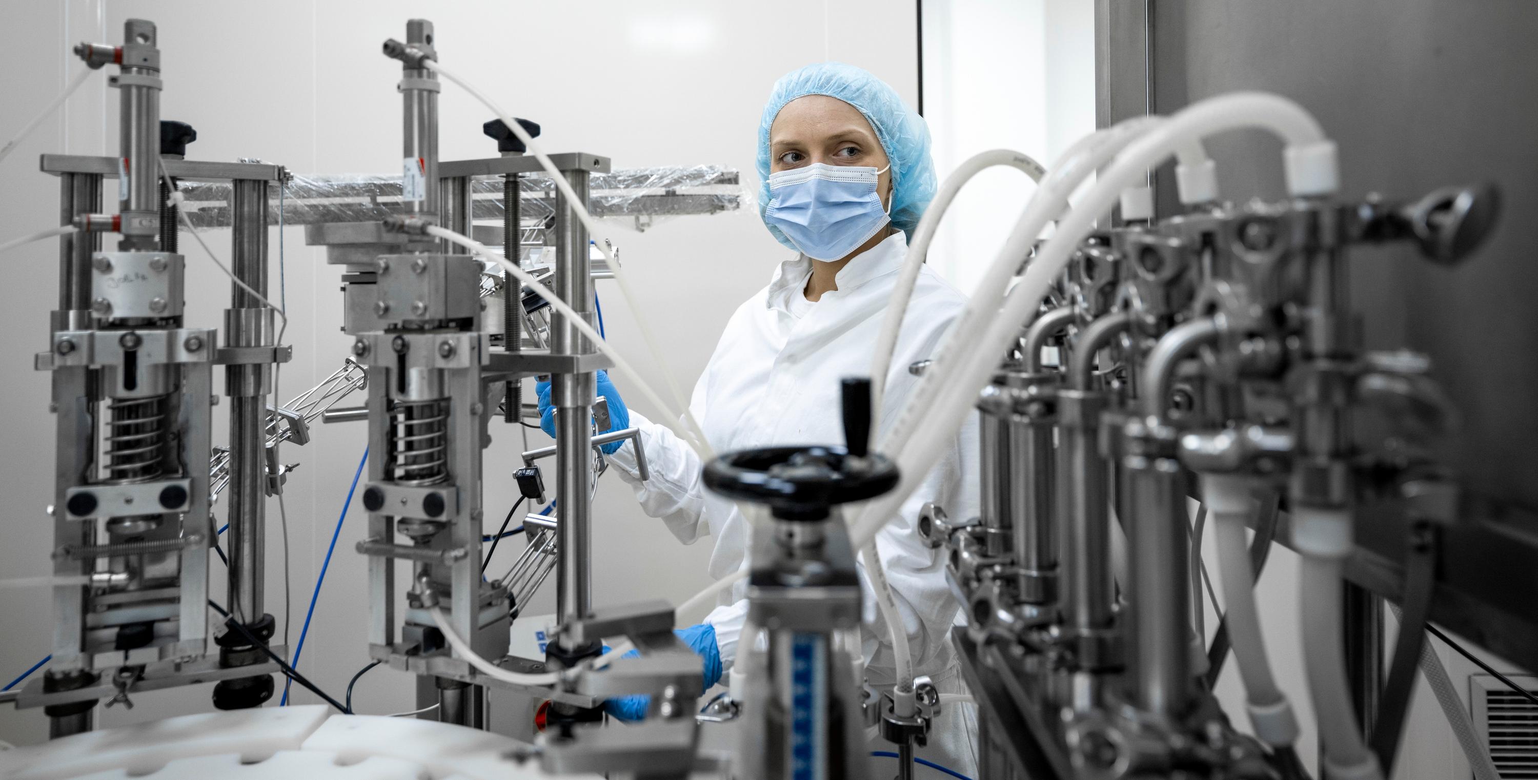 Single-Use vs. Stainless-Steel Bioreactors: Which Manufacturing Platform Is Better for Biopharmaceutical Production?