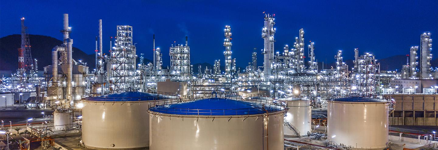 7 Reasons Specialty Chemical Manufacturers Are Embracing Used Chemical Equipment